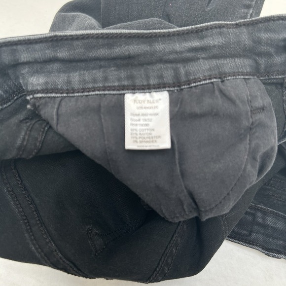 Judy Blue Black Destroyed Leopard Patch Skinny Jeans Size‎ 15/32 Style #82168 - Picture 3 of 5